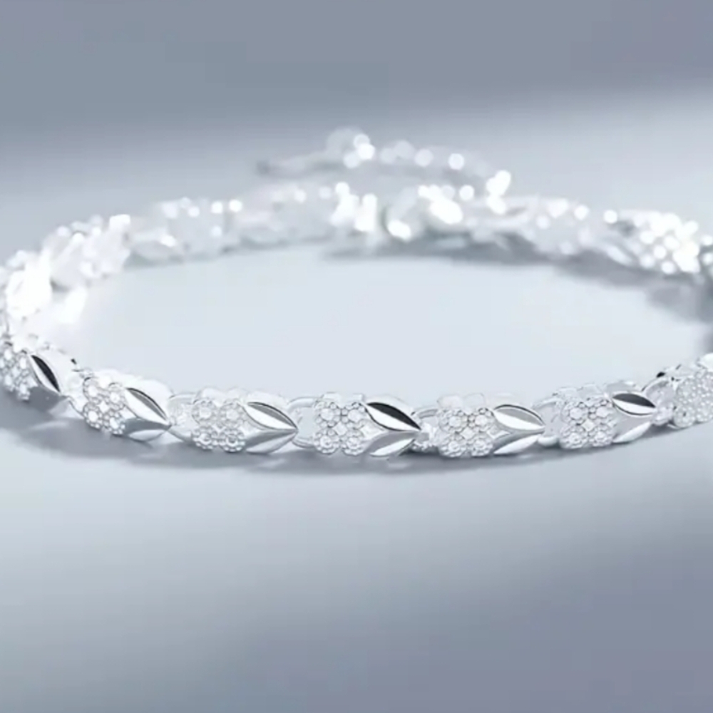 Elegant Silver Floral Bracelet